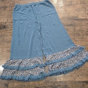 Umgee womens pants sz large